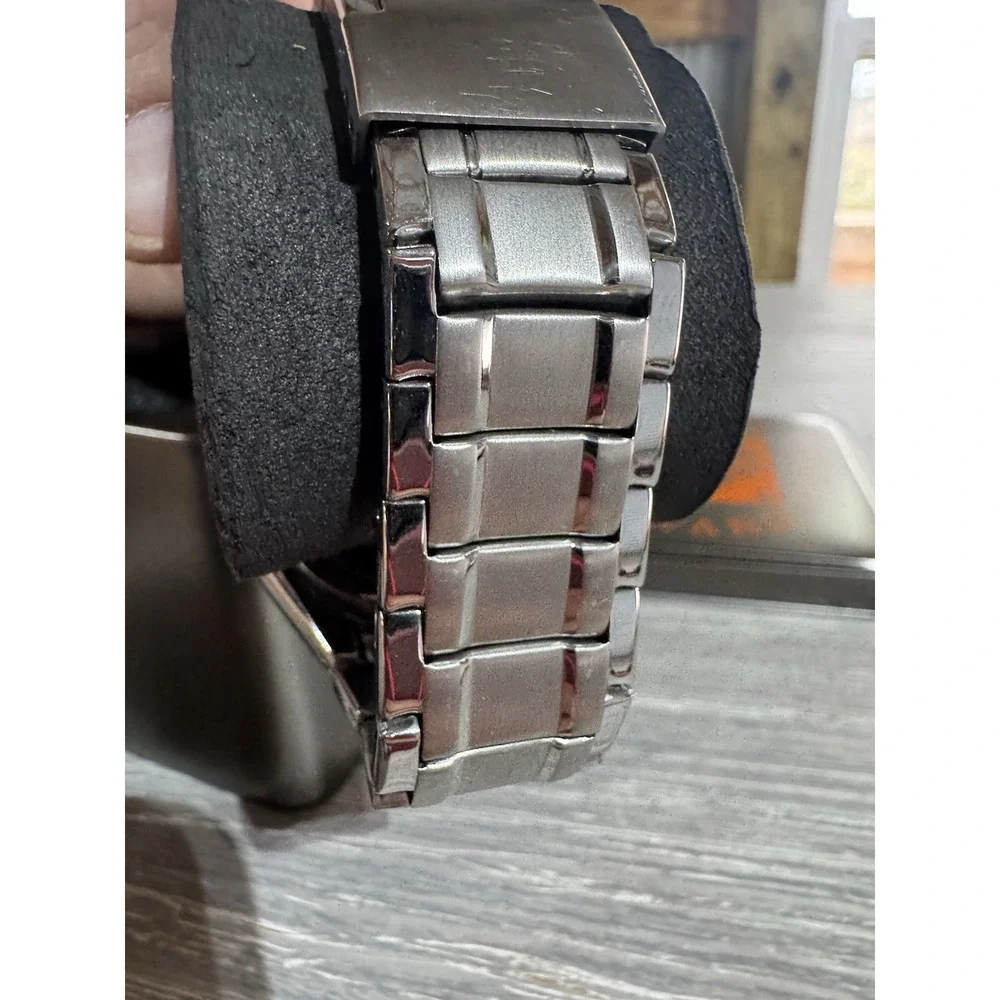 Remix Watch by Fossil Home‎ Depot Homer Award Needs A Battery